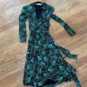 Diane Von Furstenberg Black and Blue Floral Long Sleeve Dress